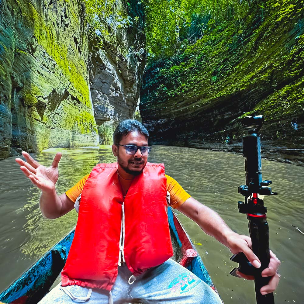 দেবতাখুম ভ্রমণ